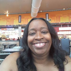 Meet your Posher, Monica